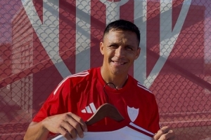 开云-奇怪转会？36岁桑切斯回应亚马尔：我努力工作只为像20岁小伙一样